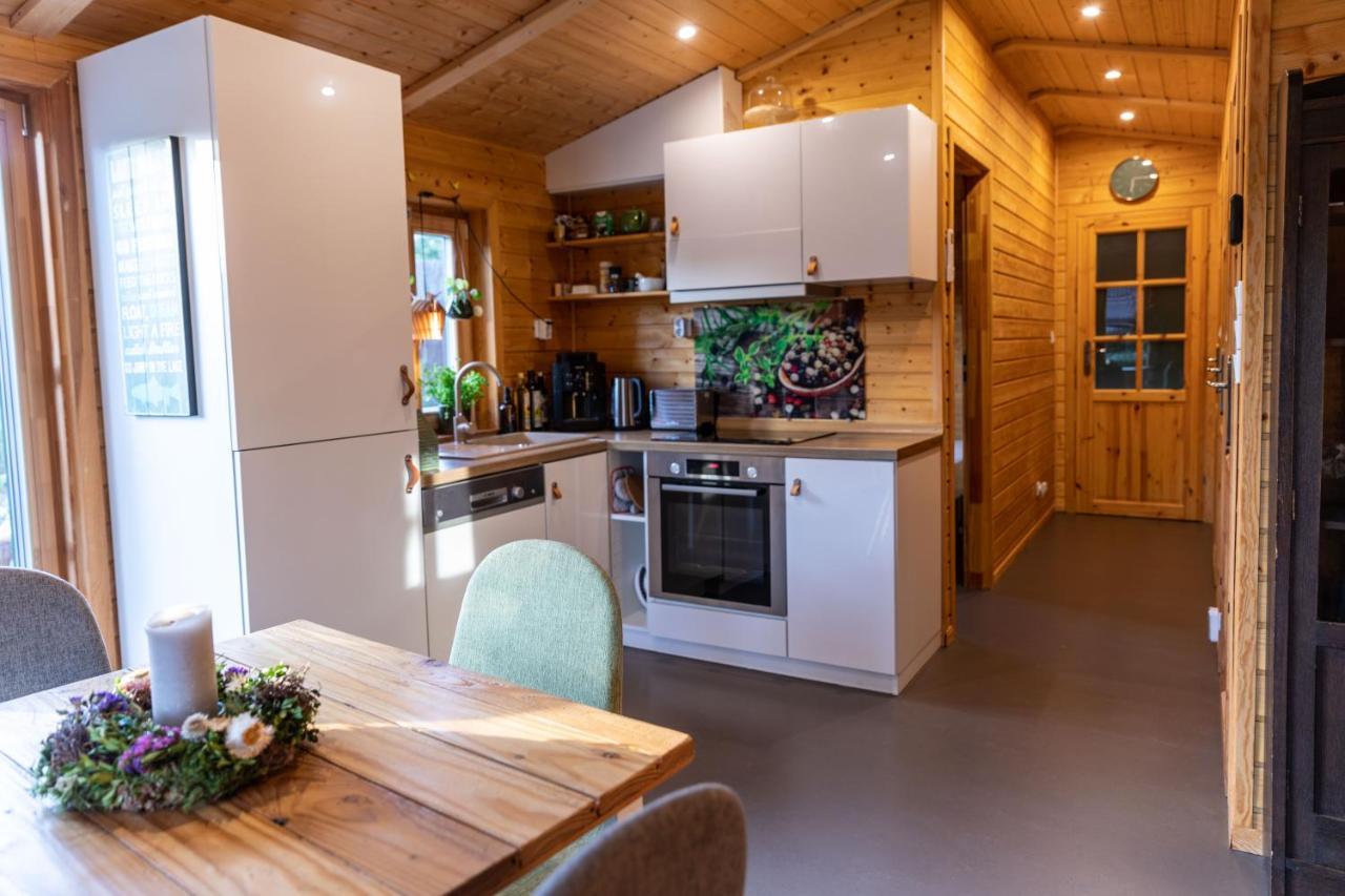 Chalet "Waldhauszeit" Am See 뮉케 외부 사진
